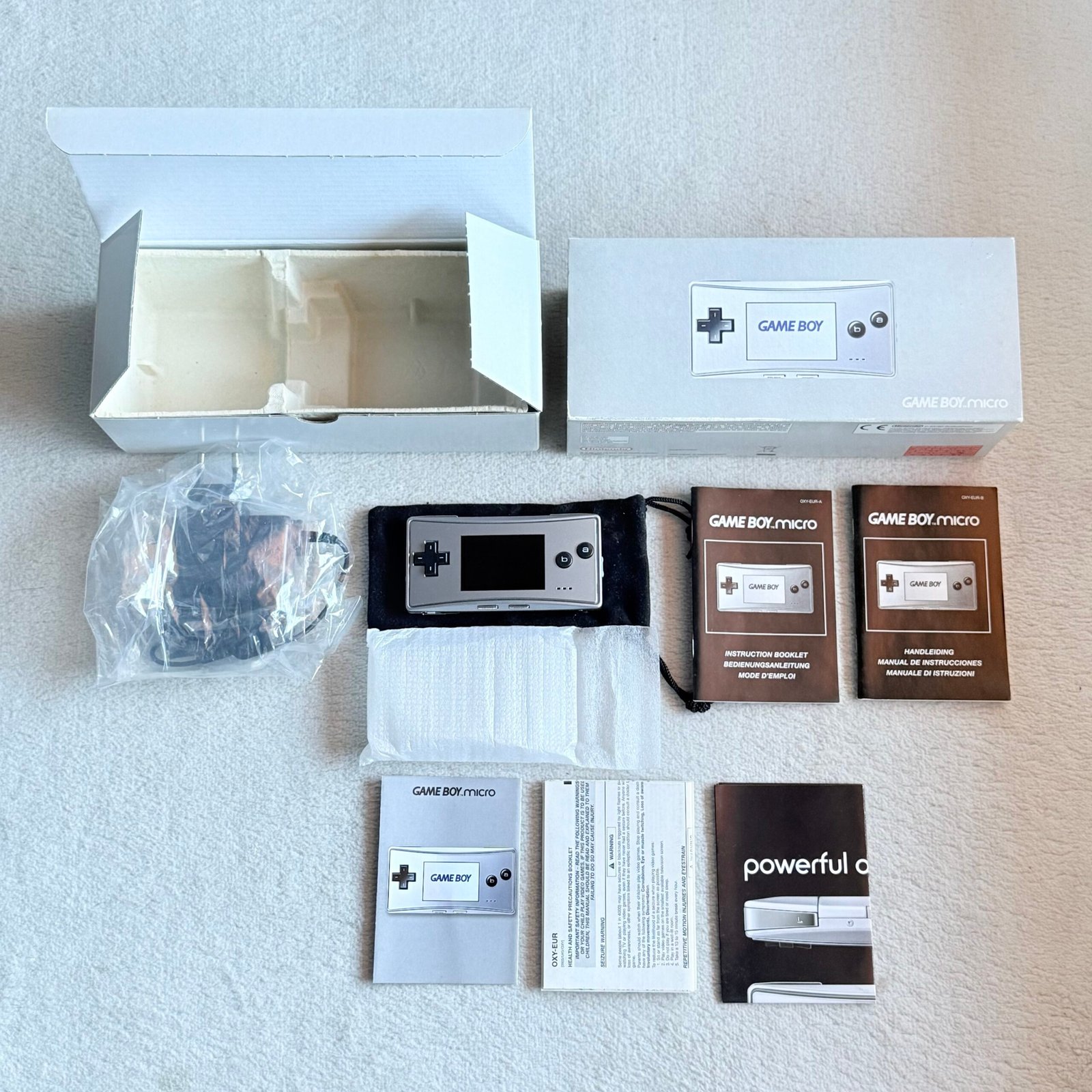NINTENDO GAME BOY MICRO GRIGIO - 100% ORIGINALE - COMPLETO - BOXATO - TOP