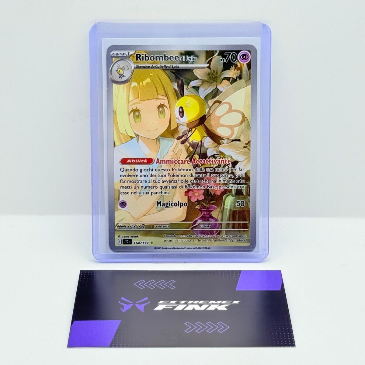 CARTA POKEMON CARD - RIBOMBEE DI LYLIA 164/159 - ITA - 2025 - AVVENTURE INSIEME
