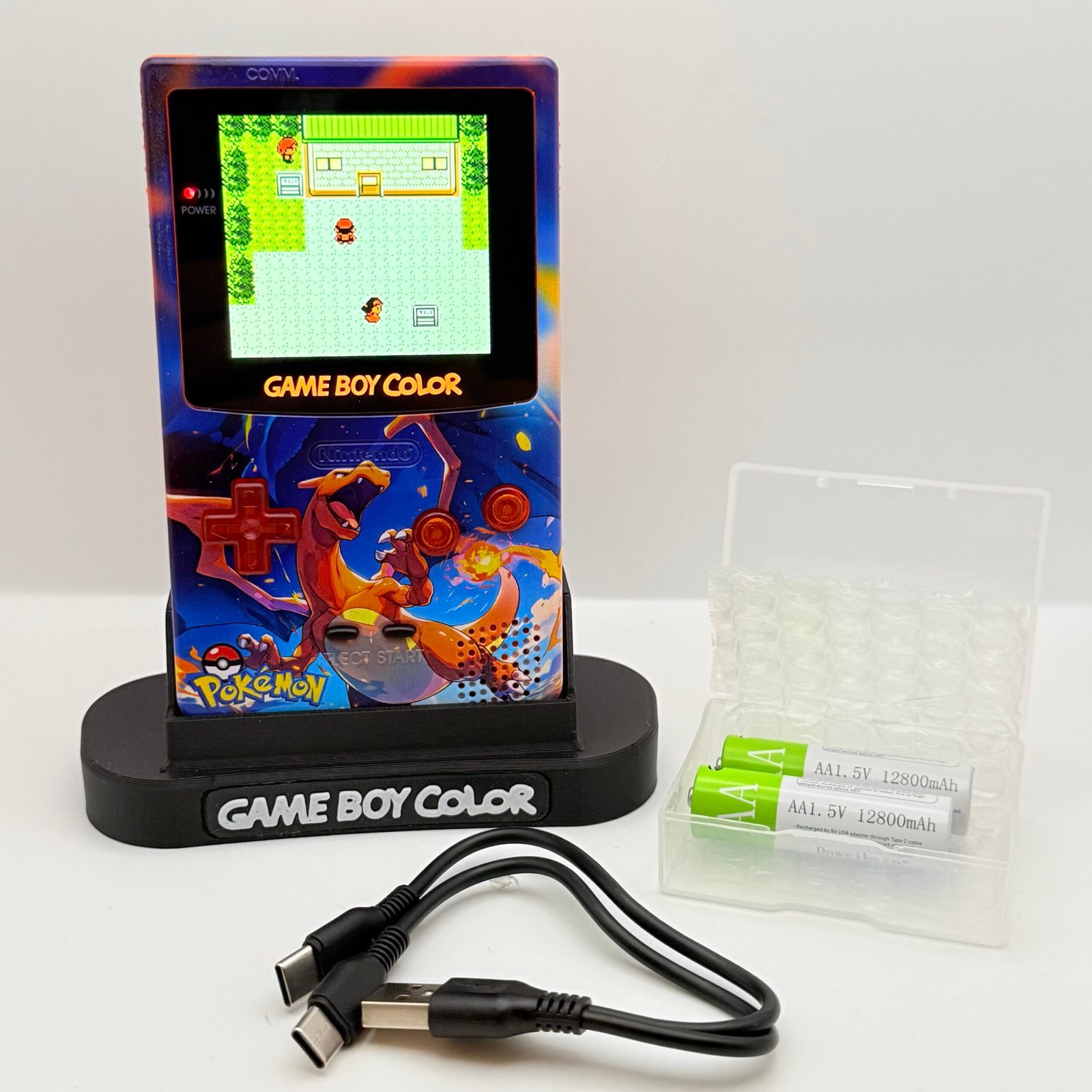 Game Boy Color - IPS V3 - Pokémon Charizard + Stand + 2 Batterie USB-c 12800mAh