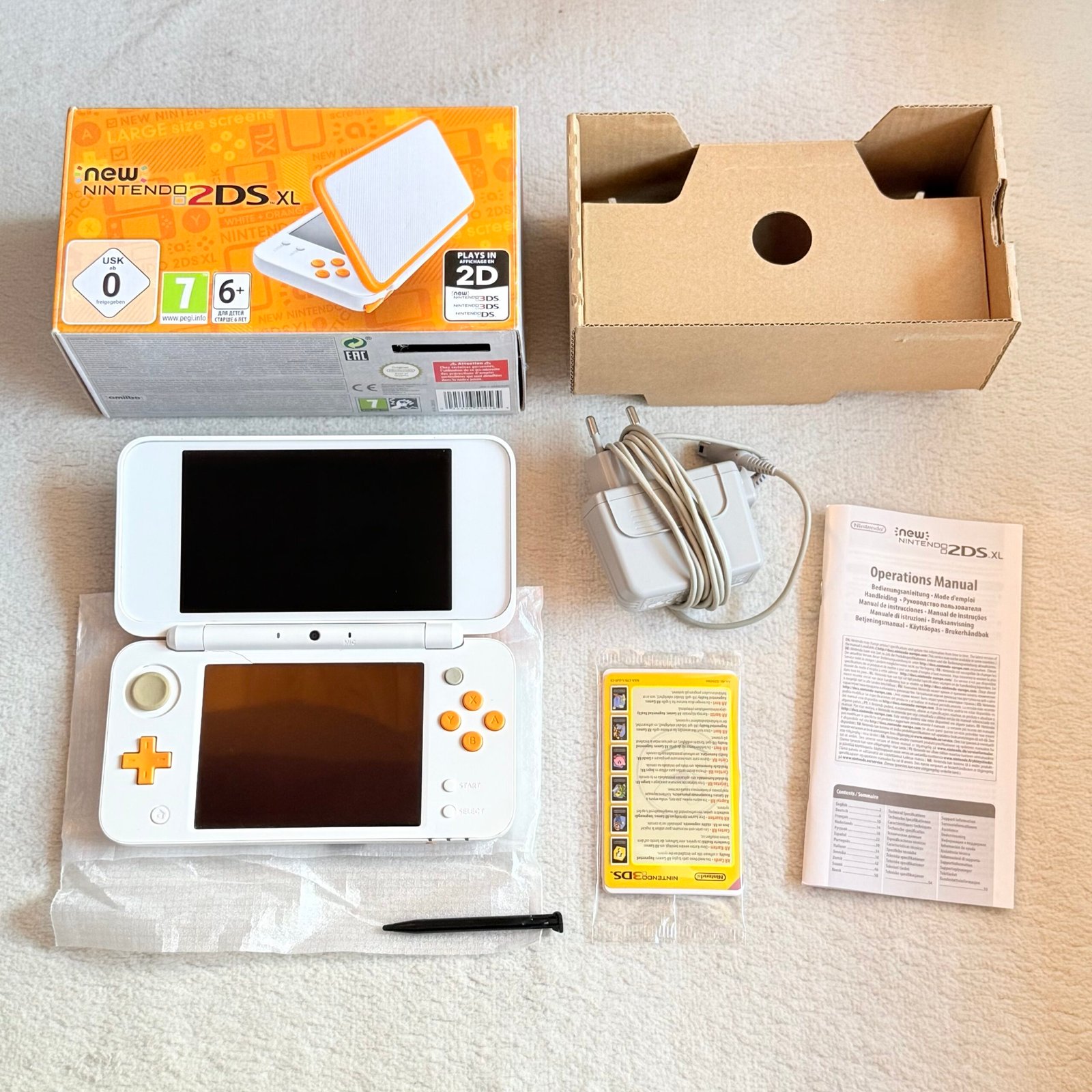 NINTENDO NEW 2DS XL BIANCO - ORIGINALE TESTATO E FUNZIONANTE CON BOX -BUON STATO