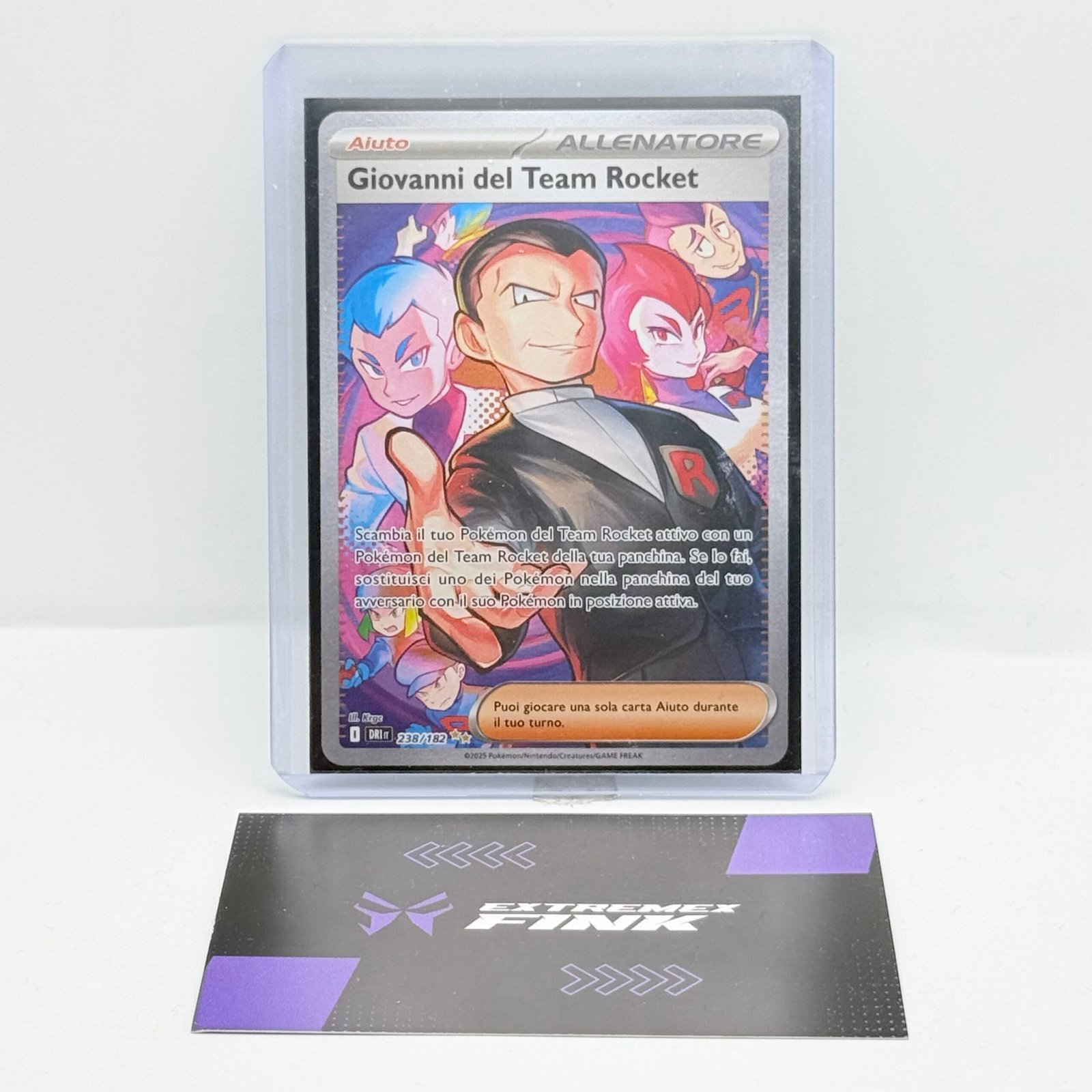 CARTA POKEMON GIOVANNI DEL TEAM ROCKET 238/182 - ITA - 2025 - NEAR MINT